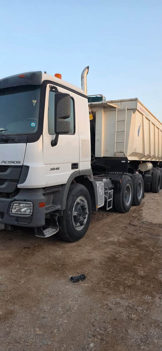 🚛 للبيع كتروز قلاب موديل 2014 🚛
للبيع كتروز قلاب فحل ناصي، موديل 2014، جاهز للعمل.

✅ موديل 2014
✅ مكينة 48
✅ شاصي 38
✅ عربانة حوضية 48

📍 الموقع: ذي قار – الشطرة

للاستفسار ومعرفة السعر وباقي التفاصيل، يرجى الاتصال على:

📞 ***********
📞 ***********
