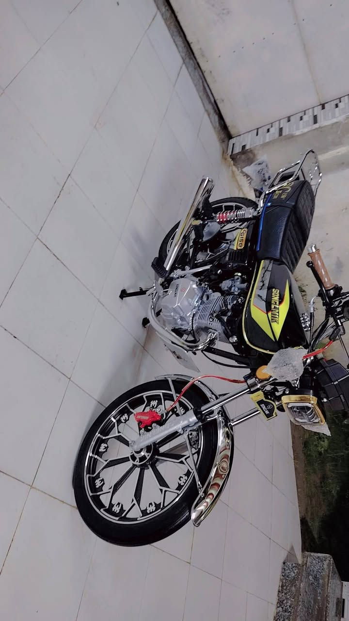 دراجه سافان للبيع 2025 الدراجه مكفوله مكفوله نظافه 100% مصارله اقل الشهر من طلعتها من الوكيل بعدها اول تبديله دهن مكفوله من الشخط شرط والله العظيم برغي برفي ممفتوح بيها سبانه مواصله الدراجه نهائيا على وضع الشركه الدراجه تشغيل بصمه يدوي وتشغيل بصمه الدراجه خير من الله شوفت عينك
عن بعد وتشغيل سويج
كلها شغاله مبيها اي نقص 
1_ موديل 2025
2_لون اسود
3_ تشغيل بصمه يدوي 
4_تشغيل عن بعد
5_ تشغيل سويج
6_ حساس اذا دراجه منمره ماتشتغل اله تبوش
7_ اول تبديله دهن 
8_ الدراجه ناعمه بشكل شرط نگره سلف نگره هندر
والدراجه بعد احلى من الصور

ملاحظه: اني منتسب اداوم 7ب7 يعني دراجه تشتغل 7 ايام وتطفى7 ايام بعدها ع السحگ دراجه ممشتغله 
السعر 850 ورجائن الموشراي ليراسل فدوه اروحلكم واني خادم
العنوان: ديوانيه قضاء عفك
الرقم *********** بي واتسابا

850$
