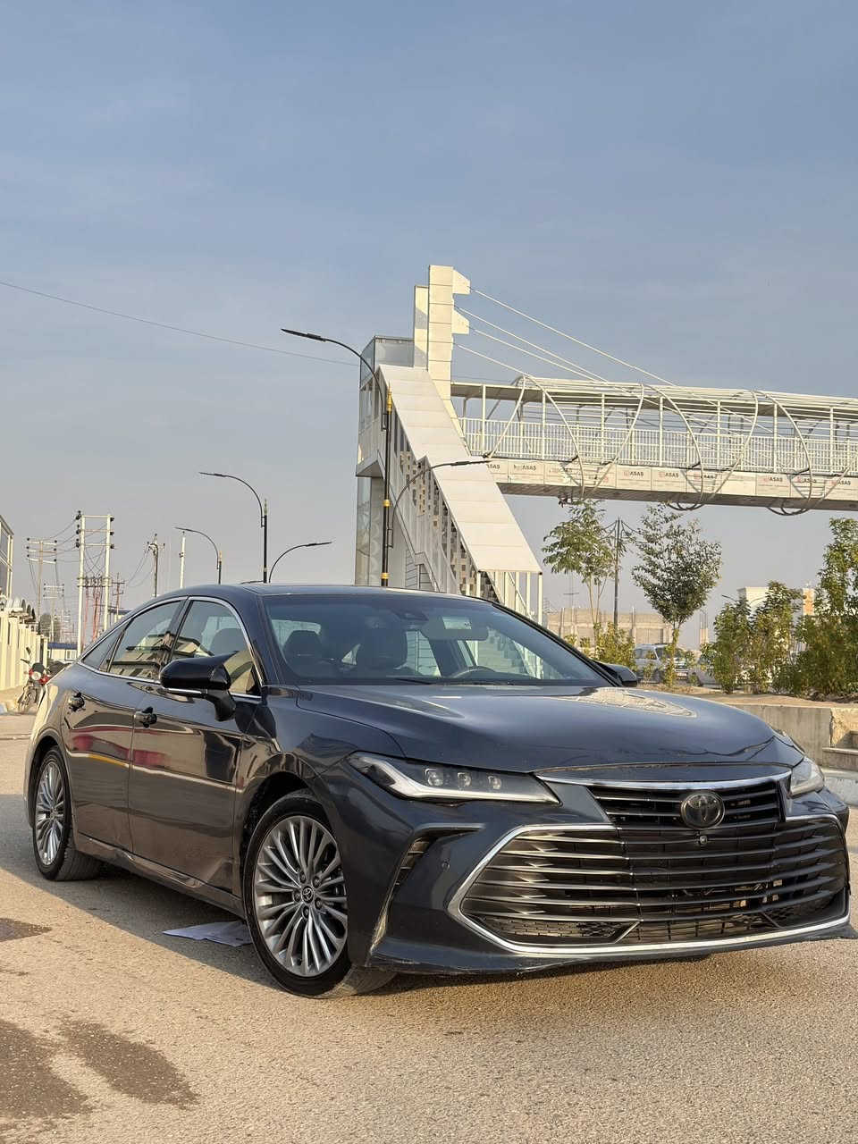 افالون ٢٢ لمتد هايبرد
فول الفول 
كامرات محيطية 
داتا شو تعرض الدشبول حل جامة 
سماعات jbl بلاد
حساس امامي خلفي 
كشن جلد حضن و كهربائي و تدفئة و تبريد
ستيرن كهربائي و تحكمات بل ستيرن
بك لايت لد منضومة زنن بلاد
دخول ذكي 
بدون مسج اي رسالة ما اكو بل دشبول 
رقمها بغداد بسمي
مكاني ديالى بعقوبة 
ضررها ٣ كلير و ٢ ضرر بامريكا كلهن
وسعرها ١٩٨  و بيها مجال بسيط 
سيارة نضافه ١٠٠ بل مية و علة ايدي 
رقم الشاصي ضمن الصور
***********
