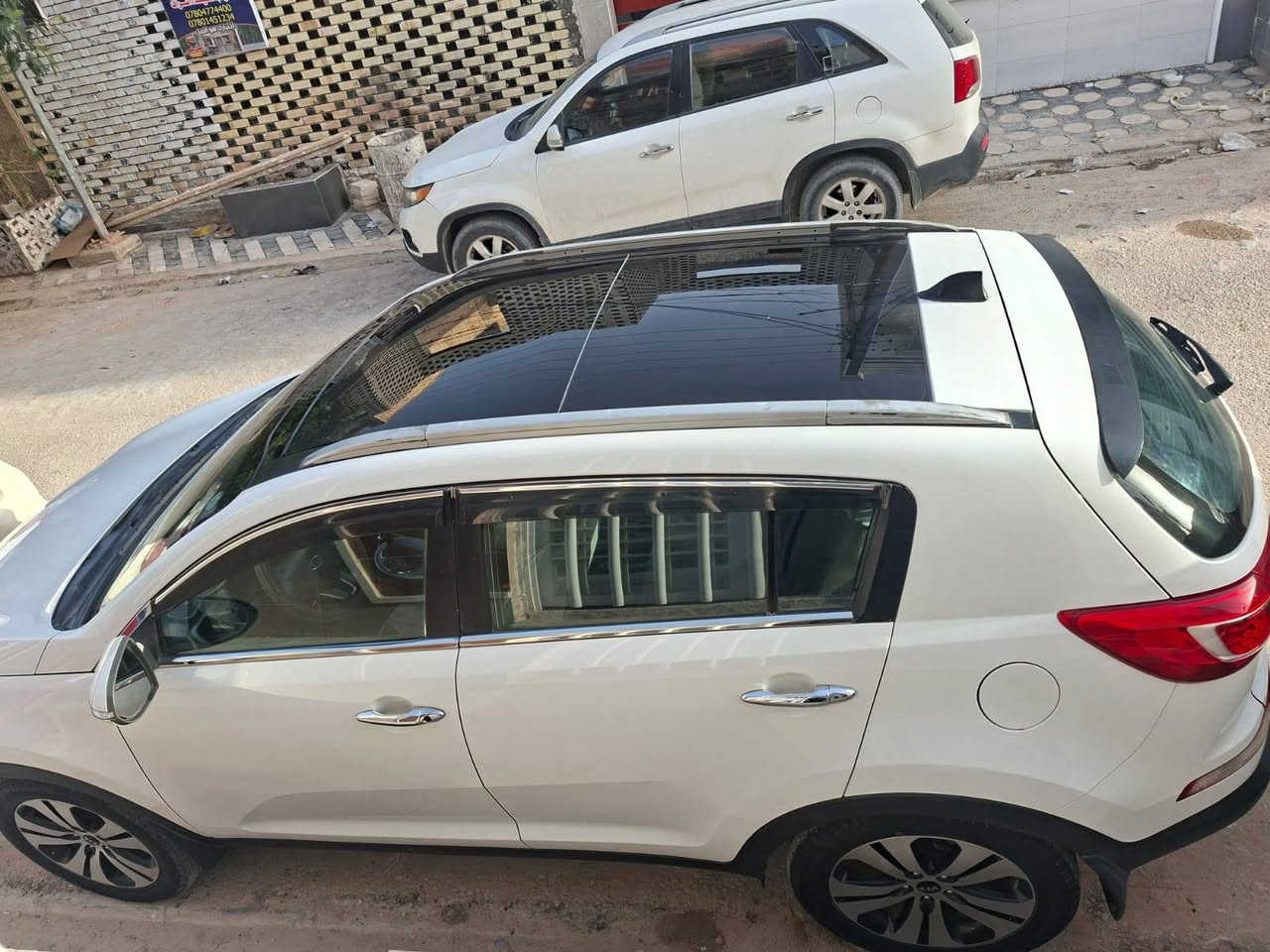 السلام عليكم.
للبيع.

سبورتج ٢٠١١.

مواصفات.

فول عدا البصمة 

بنوراما

تحكم ستيرن

شاشة 

إشارة بالمري

حساس خلفي + كاميرا 

شباك محدث 

سستم نيكل كامل .

محرك  دوش ٢٠٠٠

السياره خليجي مكفولة كفالة عامة  .

الحدادية بحالة جيدة

منظومة تبريد جديدة

تخم اطارات جديد 

رقم أربيل  .

مكان السيارة النجف.

السعر ١٤٢ وبيه مجال للشراي .***********
