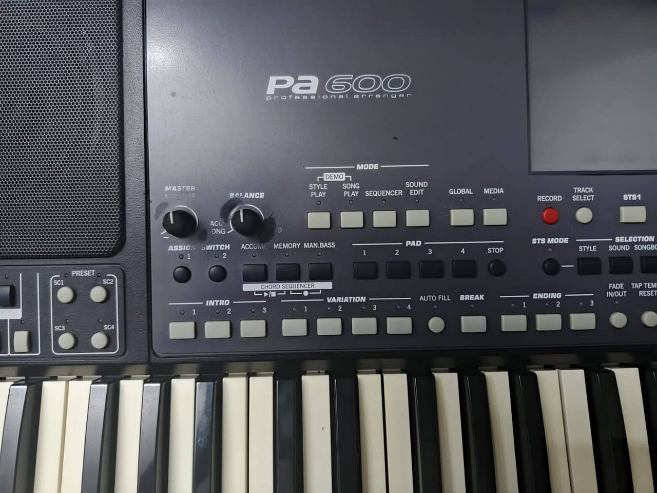 كورج ٦٠٠ برنامج فول مفتوح لتنظيف فقط ويا جنطه مكاني ديالى *********** السعر ٧٥٠ الف قفل
