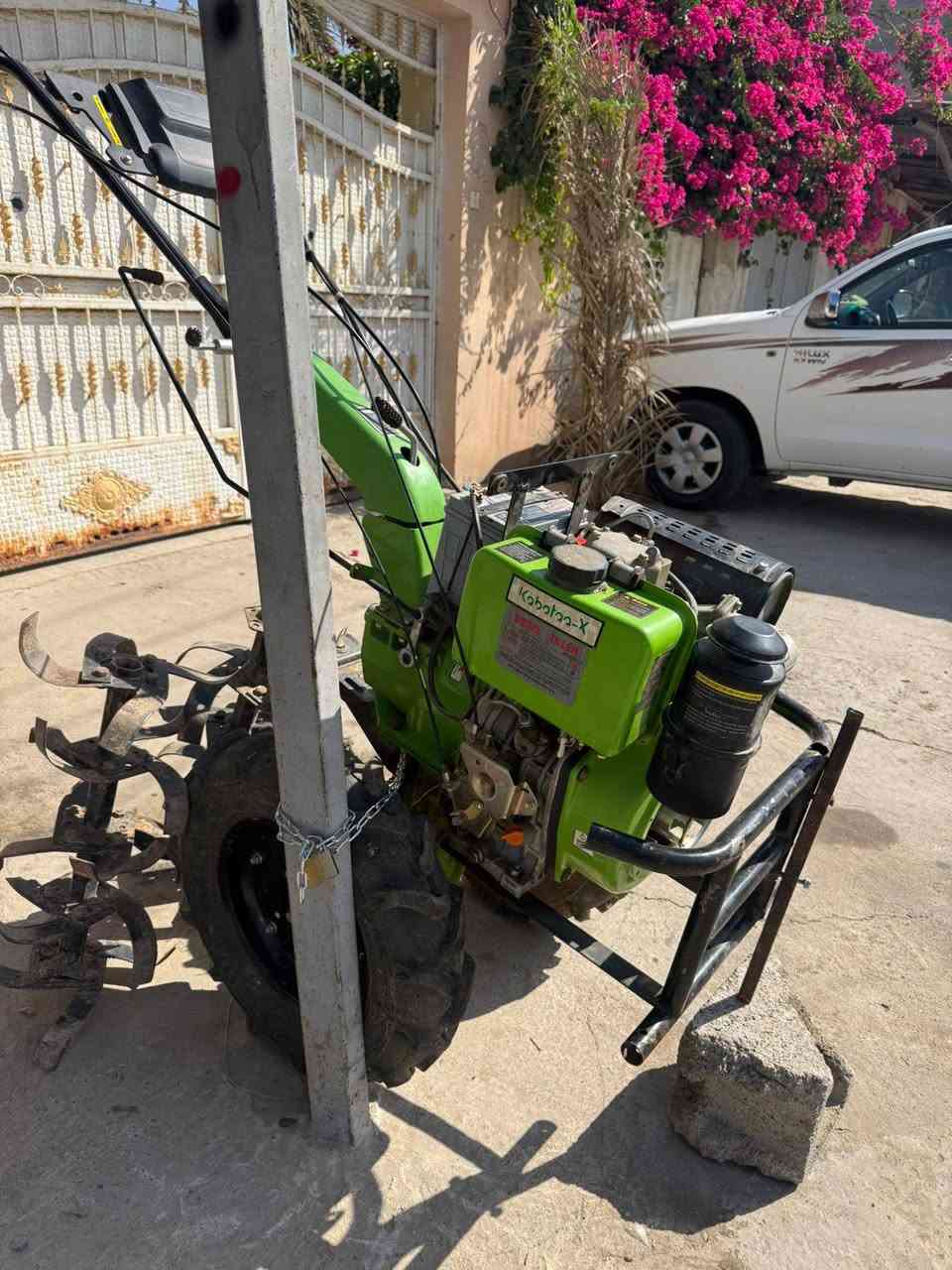 رافوسة للبيع مشتغلةقليل غراضهة كاملة مع ديجر السلف الاوتماتيك بي خلل السعر ٥٥٠ الف وبيها مجال العنوان ديالى ناحية العبارة ***********
