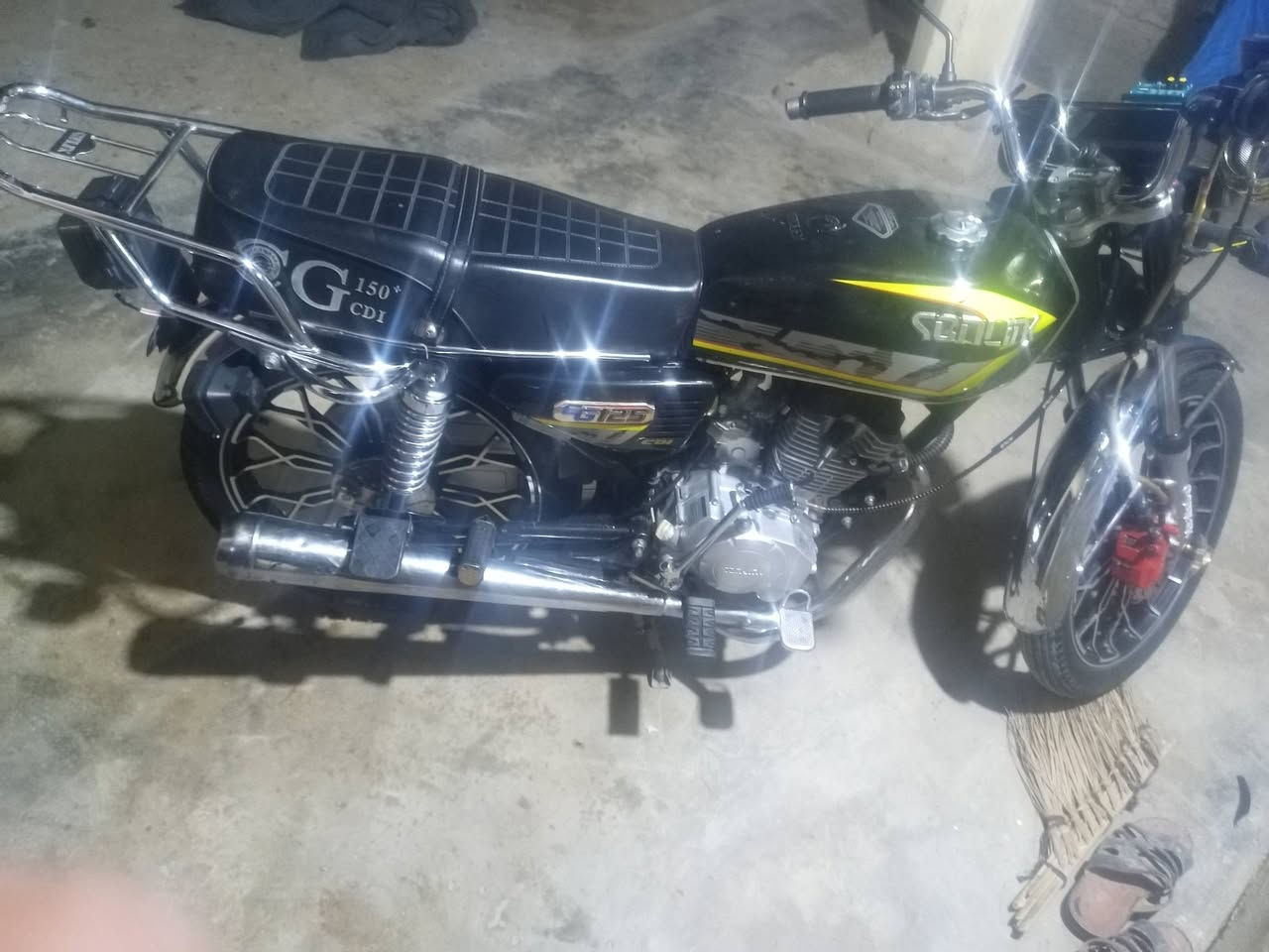 سلام عليكم بيع مستعجل دراجع موديل 2024 وضع شركه لون اسود محرك ما مفتوش شرط اشتخدام شي غليل نطي سعر واذا عجبني ابيعك


**إذا كنت صاحب هذا الإعلان وتريد حذفه لأي سبب، رجاءا أرسل رسالة إلى الدعم الفني**