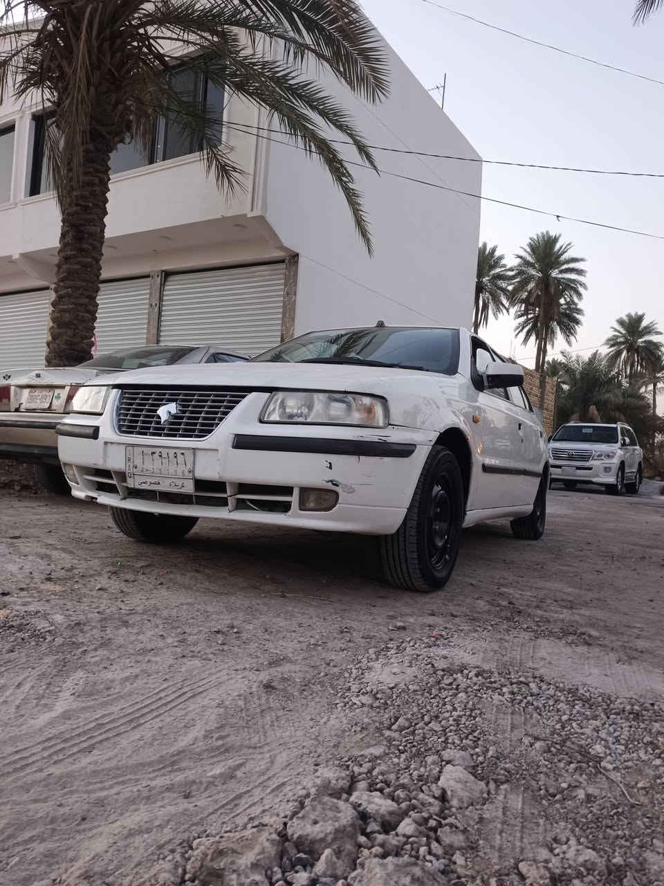 سمند ٢٠١٢ 
مكفوله ما عده جاملغ امامي ودس معمره 
غير مكفول مكينه جديده  قبل يومين شاده 
كير حداديه جاهزه سياره للاخير 
مكانه حله مركز مدينه 44$بيه مجال  حك جيه 
***********
