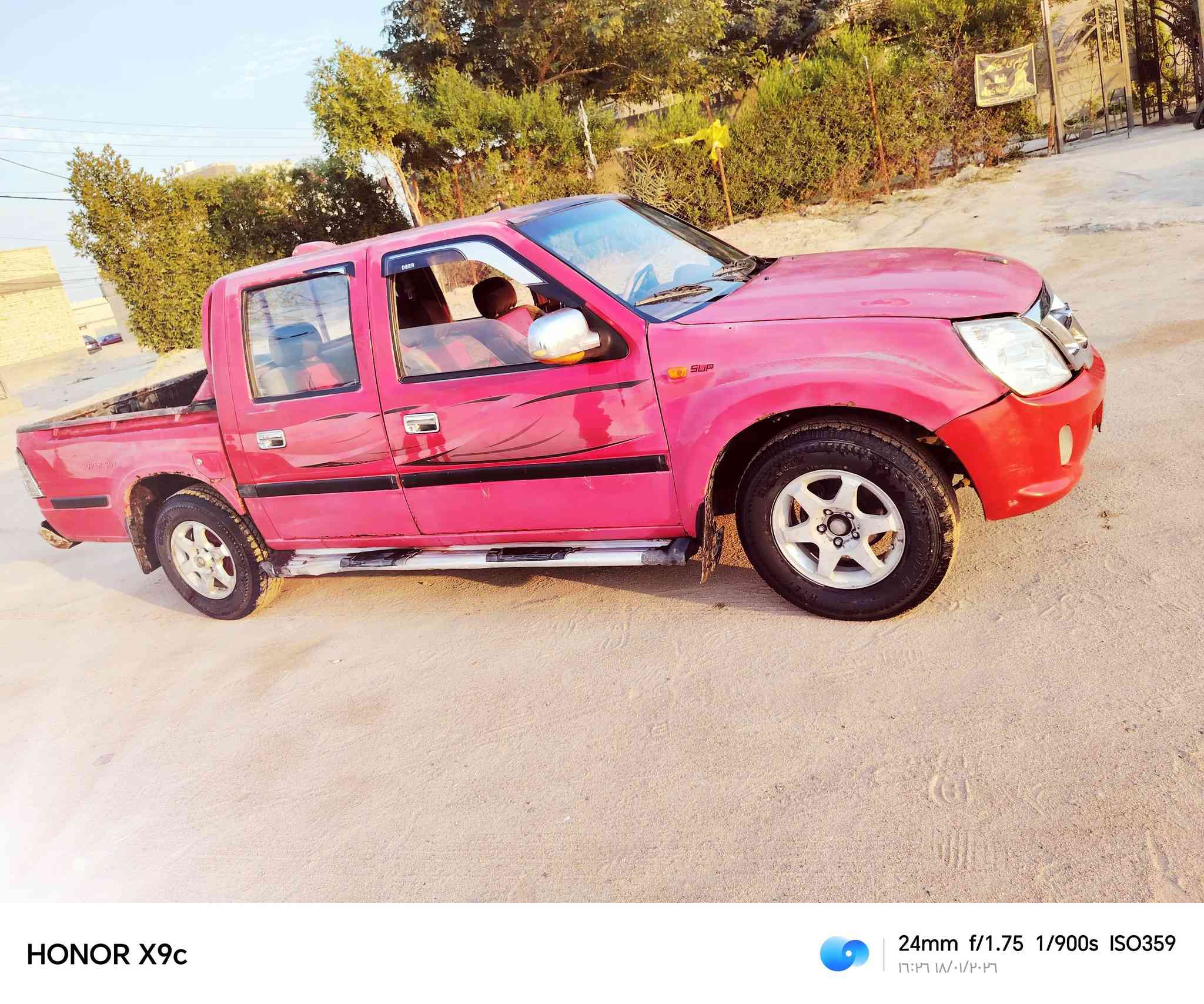 السلام عليكم بيكم فوتون موديل 2012 السياره جاهزه وحلوه مكفواله كير ومحرك واكسن رقم الجديد بسمي وهزه قبل شهر رايدها ب٤٥ وبيها مجال
رقمي ***********
