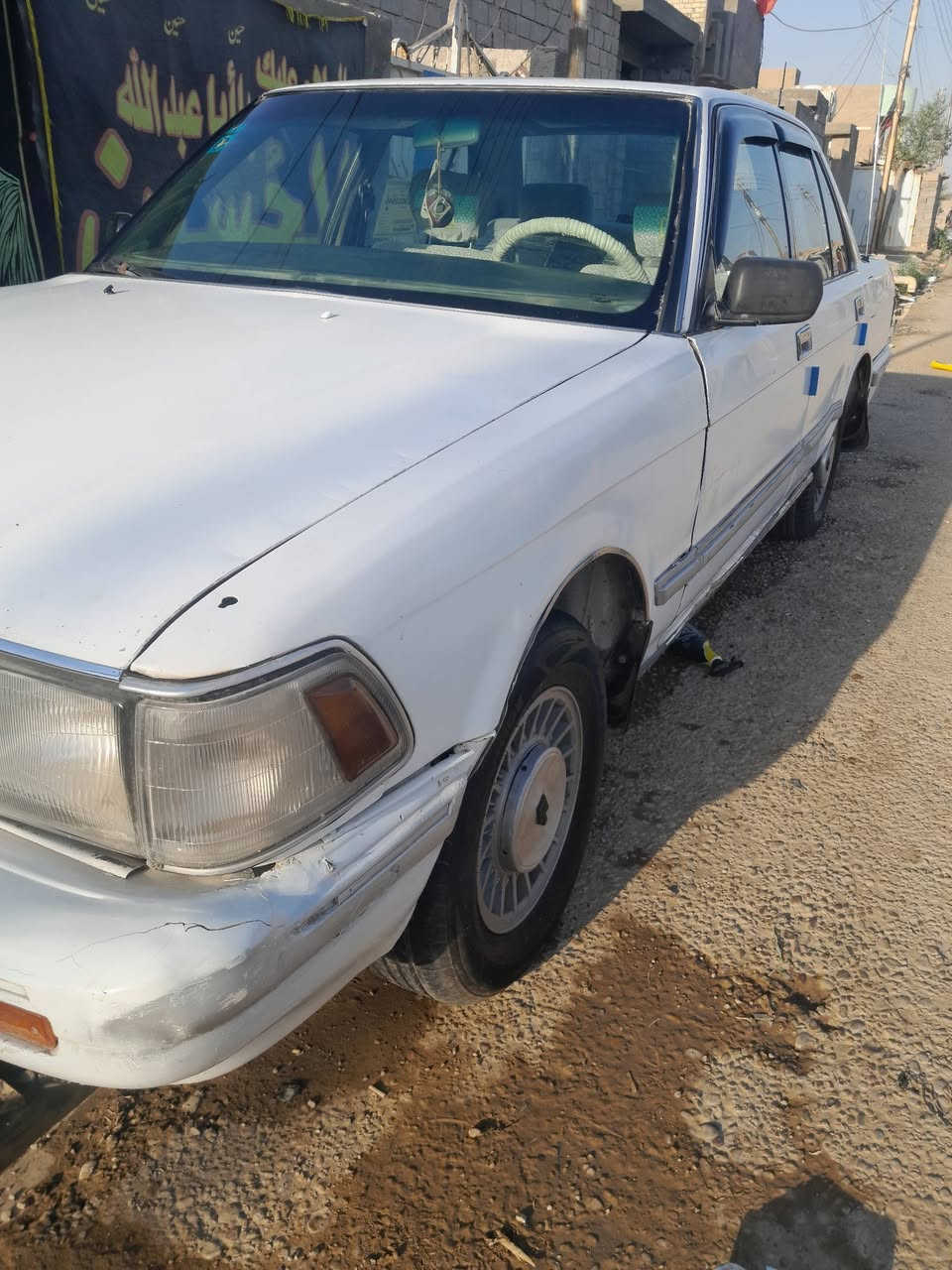 سلام عليكم  سوبر  سيدان ٩٠ بلاد كير عادي رقم بغداد  انكليزي  بأسمي سعر ٥٠ وبيها مجال مكاني  بغداد المعامل  رقم الهاتف :***********
