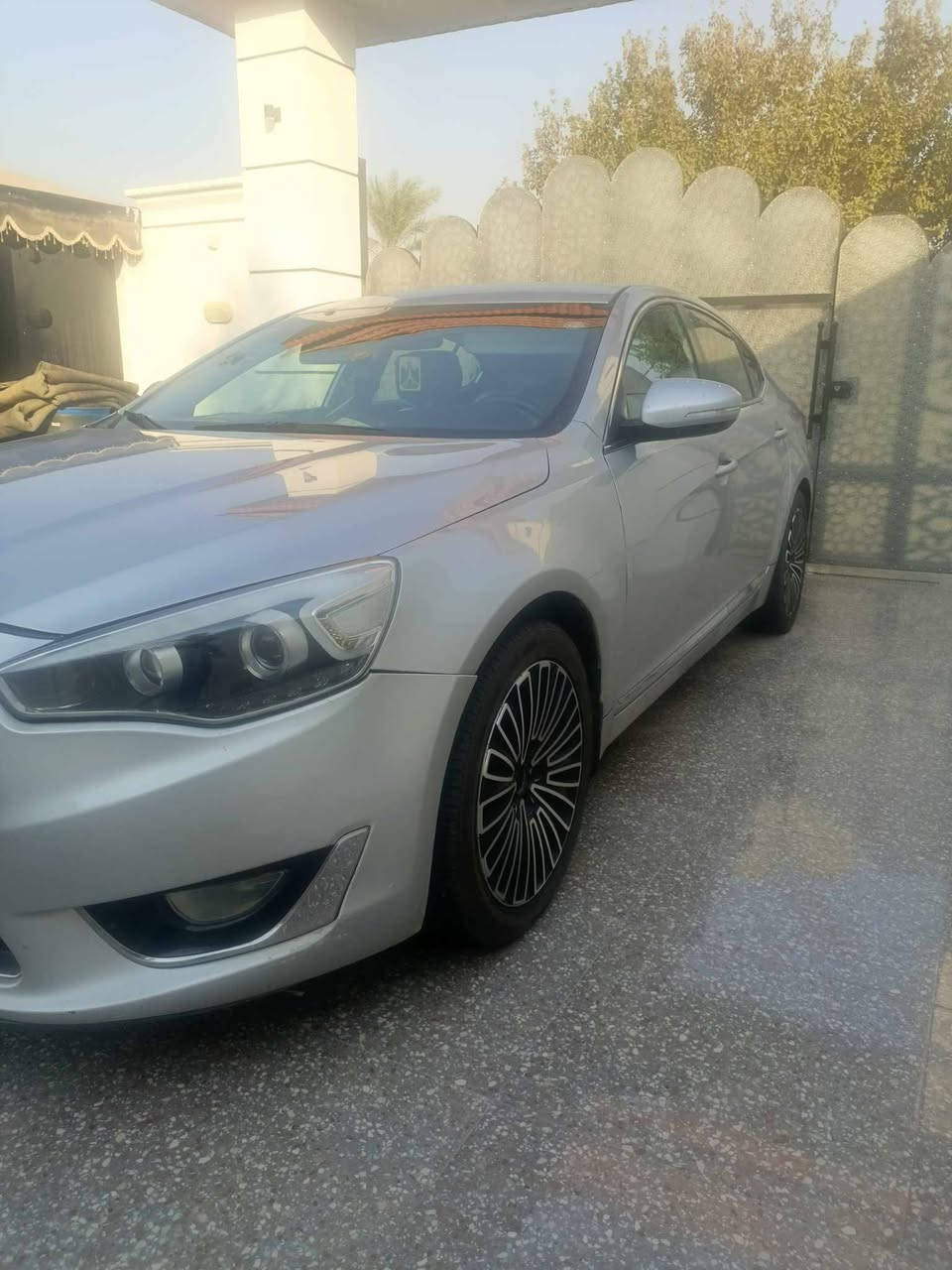 كيا كادنزا موديل 2014 خليجي ترهم مراوس
بيه قطعه وحدا جاملق

جه السايق فقط مواصفات فول

عده فتحه كشنات جلد+كهربائي

مري شفط كشنات تدفئة تبريد

نضام يكو سبورت شاشه يباد

كامره خلفيه دواره حساسات

خلفيه قطعتين تبريد

وبعد بيهه هواي مواصفات

مكينه سته 6سلندر 3500 مكينه

وكير مكفولات 

تخم تاير جديد تبريد شغال ثلج 

رقم اربيل سنويه لل 27

مكان سياره انبار رمادي

***********
