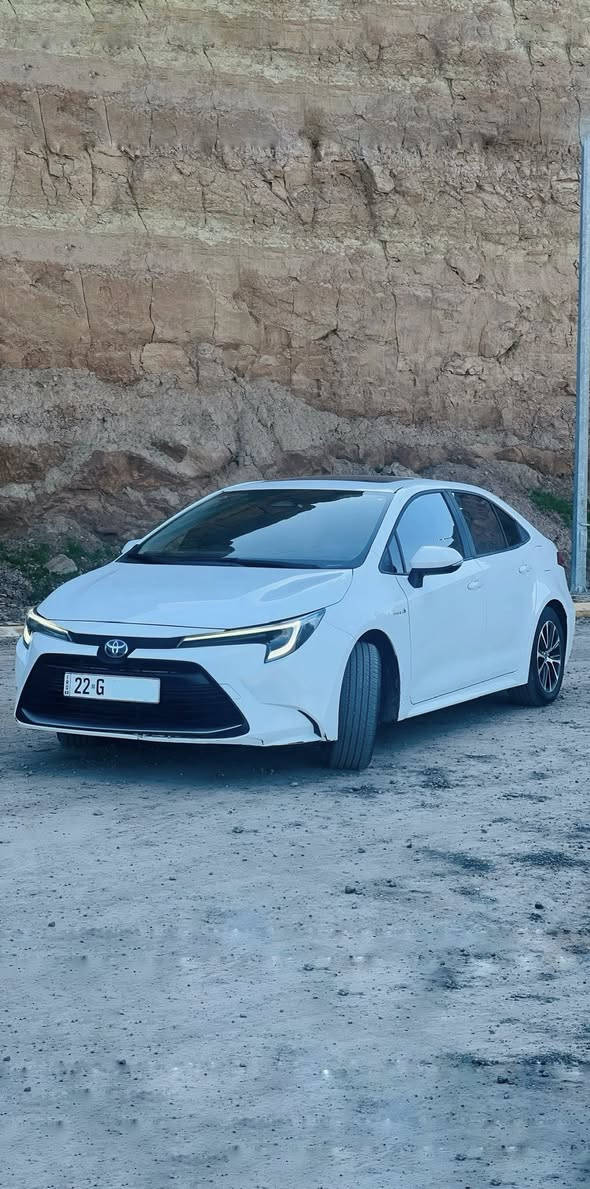 �✨ للبيع – تويوتا كورولا ✨🚗
سيارة نظيفة جداً، استخدام شخصي ومحافظ عليها، جاهزة للاستعمال بدون أي مصاريف.

🔹 النوع: تويوتا كورولا
🔹 اللون: أبيض لؤلؤي
🔹 المحرك: اقتصادي بالوقود واعتمادي(1800cc)
🔹 ناقل الحركة: أوتوماتيك
🔹 المواصفات:
✔️ نظام تشغيل بصمة
✔️ شاشة معلومات
✔️ كاميرا خلفية
✔️ تحكم بالمقود
✔️قياده ذاتيه 
✔️اوتو هولد +هند بريك كهربائي 
✔️ تبريد ممتاز
✔️ وسائد هوائية
✔️ نظام ABS مانع انغلاق المكابح
✔️ جنوط أصلية
✔️ زجاج كهرباء + مرايا كهرباء

السيارة ما بيها أي ملاحظات تذكر، فحصها على الشرط ✋
سعر مناسب وقابل للنقاش للجادين فقط.

📞 للاستفسار:***********
