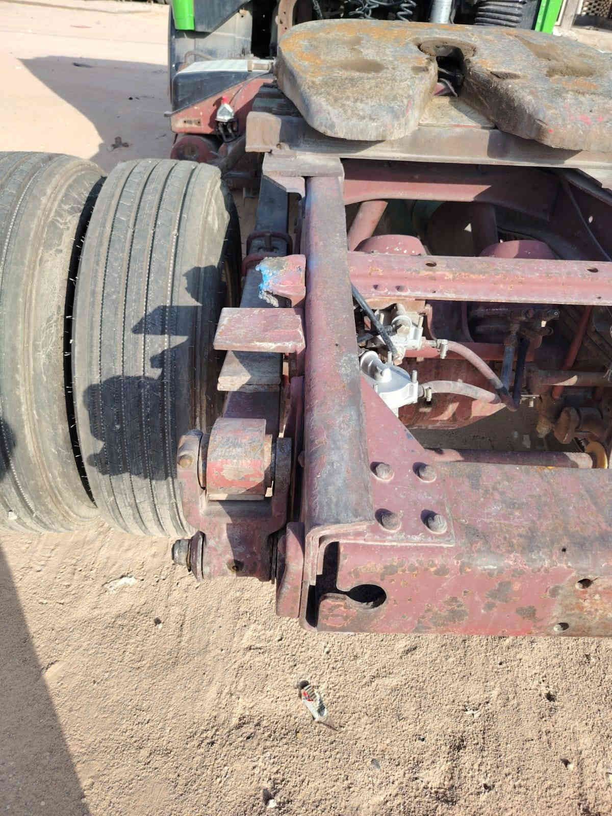 سلام عليكم للبيع راس أو عربانة ألبي موديل 83 باج ابلادي مكينة 35 دبل تيربو لا صرف ولا بخار كير  160 دور 14 إكسن چي اف شاصي مكفول صبغ ما مصبوغ رقم كربلاء شرط التحويل سنوية مجددة لل2028 عربانة دار القصاب كفالة 3 دناكير تخم تاير راس أو عربانة كفالة  عامة او ترهم امراوس بسكس ألبي 75 الاستفسار ***********
