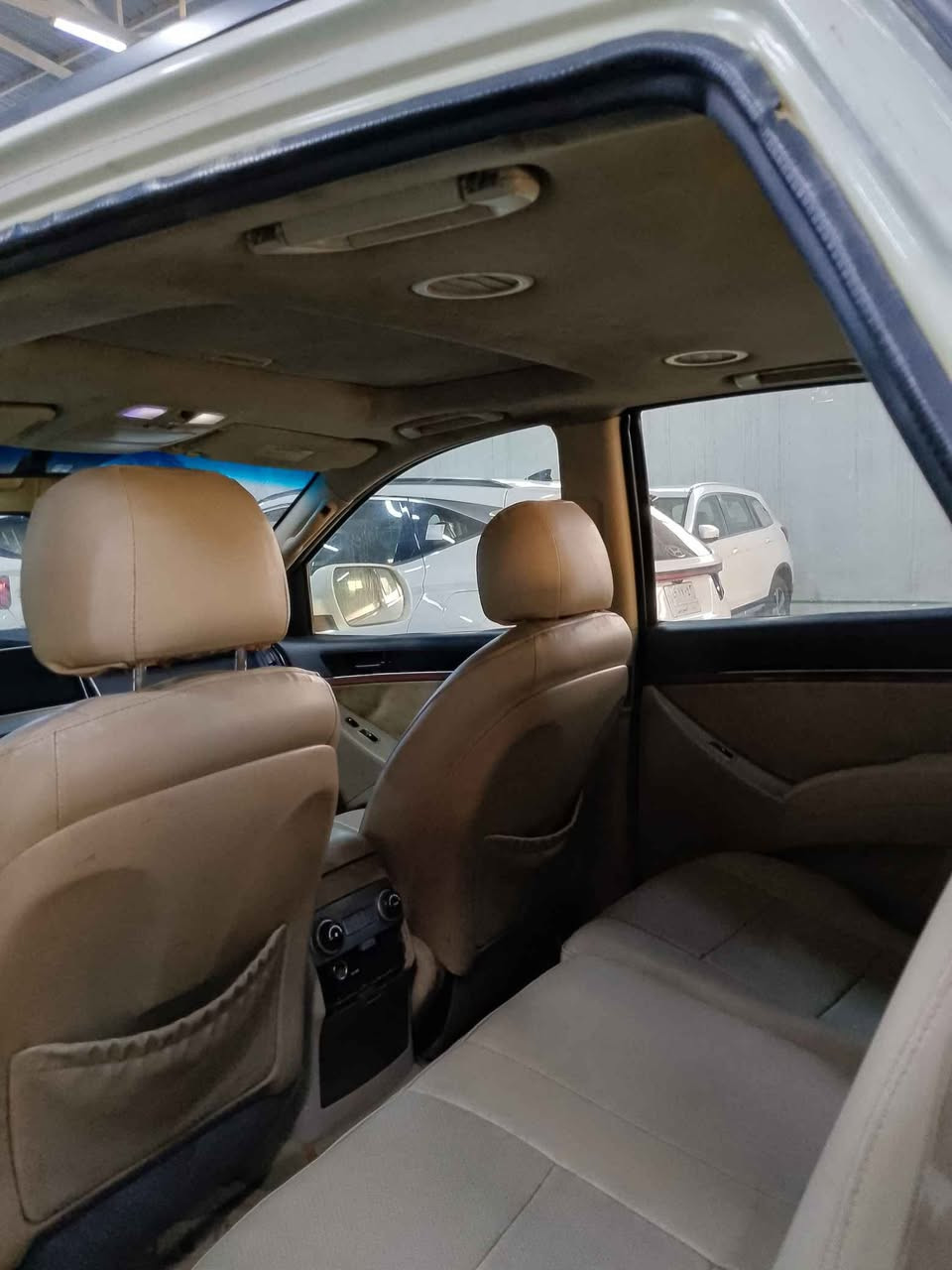 فول مواصفات 
كشنات جلد كهرباء 
7 راكب و 3 قطع تبريد 
محرك 6 
بيها باب صبغ وبارد بل جاملغ 
السعر 125 وبيها مجال 
بغداد التاجي 
*********** Colombo, Sri Lanka
