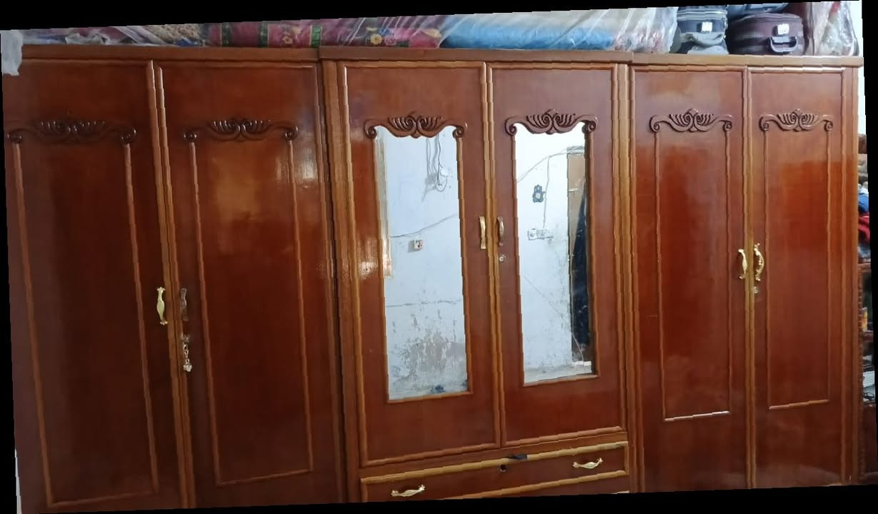 كنتور تسكام نظيف ماصارله هواي كشب ثكيل سعره 600وبي مجال رقم لهاتف***********
