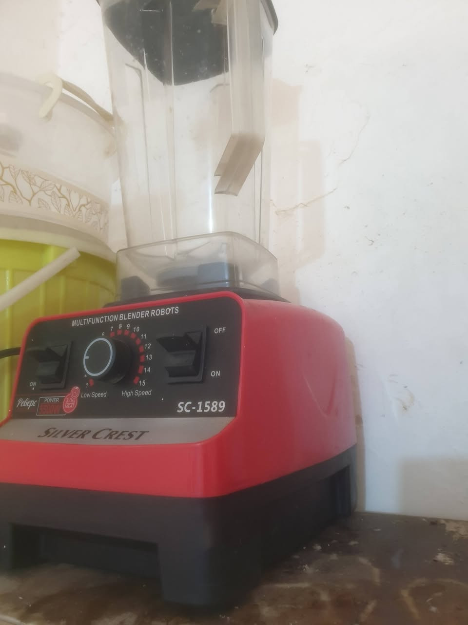 خلاط نظيف كرست الماني مستعمل مره وحده مع طاحونه مال تمن ب 20جديد اتصال ***********
