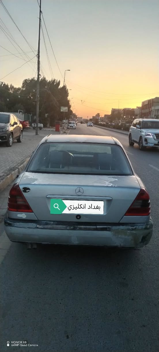 مارسيدس سي 230
السعر 45 ورقة بي مجال شي بسيط
موديل 1994
محرك بلادي
كشرها بلادي جارد
 رقم بغداد انكليزي باسم والدي
نواقص السيارة:- دعامية خلفية - صدر 50 ٪ - التبريد ما يشتغل
مكاني بغداد البياع حي الرسالة
هذا رقمي ***********
