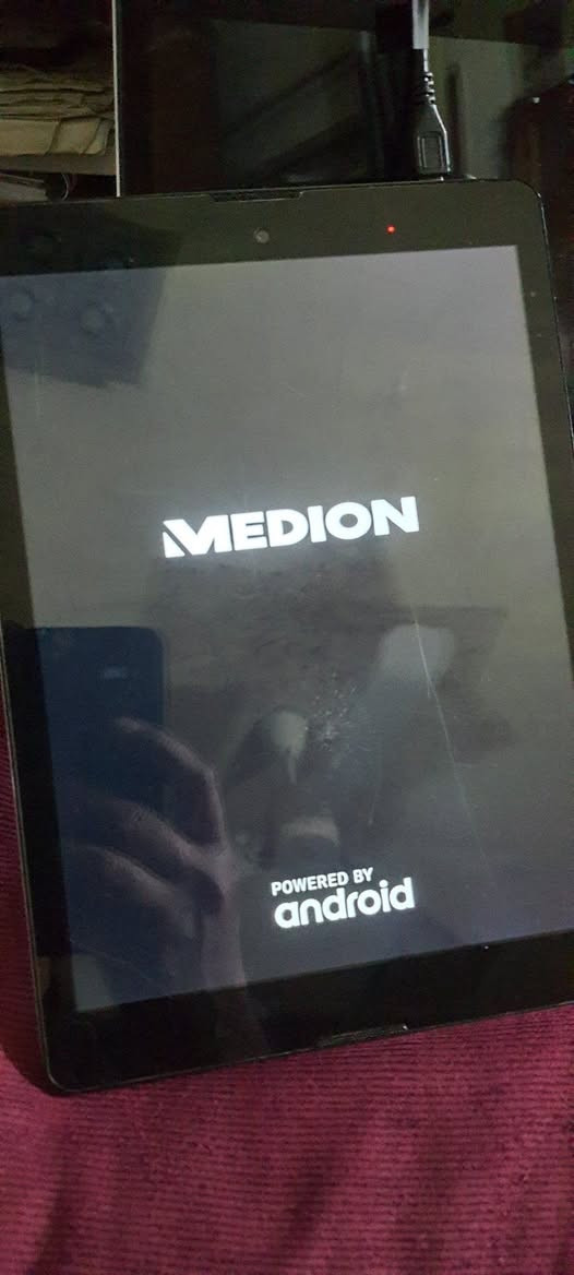 آيباد ماركة ميدوون المانيه اصلي بضاعه باله مستخدم بيهن خلل ابيعه هيج هلموجود قطعتين سعره ٥٠ الف الصور مالته والمواصفات موجود بالمنشور للإستفسار الاتصال على الرقم *********** مكاني بغداد
