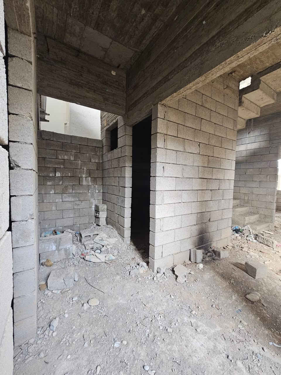السلام عليكم ورحمة وبركاته
هيكل لبيع في حي الملايين الثانيه قرب جامع ضيوف الرحمان ب تقطيع الملك يم  قنطره الثانيه 
مساحه  ١٥٠
واجه سبع ونص في عشرين 
للاستفسار اكثر الاتصال على الرقم 
***********
