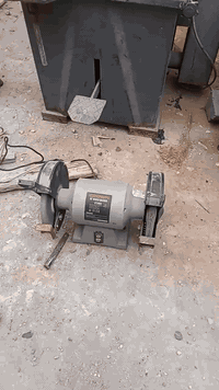 سلام عليكم غراض حداده للبيع في بغداد الكماليه السعر خاص ***********
