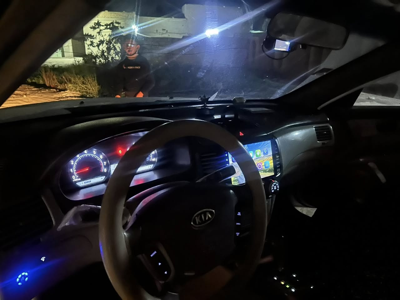 السلام عليكم للبيع اوبتمه2008امريكي حادثه جاملغ الخلفي عكس سايق محرك2400 سياره نضيفه جداً وبيه منضومه غاز مكانه بغداد ***********
