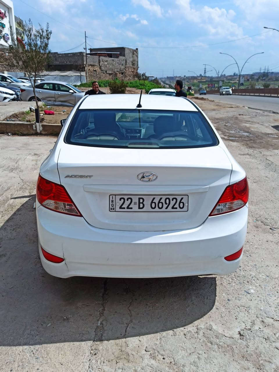 السلام عليكم 
اكسنت 
موديل 2018
وارد خليجي 
رقم اربيل الدولي 
سنويه وهزه جديده 
محرك وكير شرط 
محرك 14 دوش 
تبريد وتدفىه 
سياره ضررها نص جاملغات خلفيه وقبغ صندوك صبغ بيها كم حالوبه بالسقف  بدون دواخل شرط 
شرط التحويل 
السعر 98$ وبيها مجال 
🛑ملاحظه مهمه
 يرجى الاتصال من  الساعه 9 صباحأ إلى الساعه 9 مساء
#العنوان موصل الجديده شارع بغداد مجاور سنتر بغداد
#مكتب ال رزان للسيارت
***********
***********
