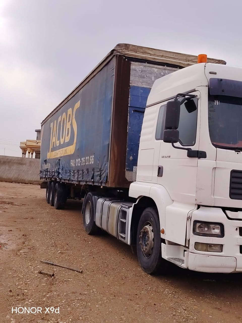 السلام عليكم مان تيكه 2003حجم410 مكفوله كفاله عامه كير وتماتيك  عنوان ديالى مندلي الجسر سعر خاص رقم  ***********
