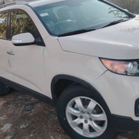 سورنتو ٢٠١٢ • ٤ سلندر • رقم بغداد