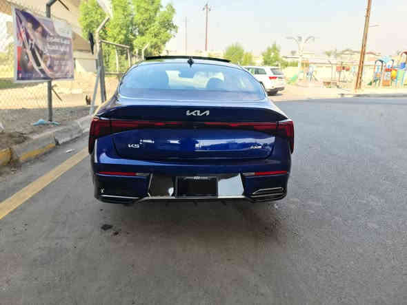 للبيع فقط كيا K5 GT-Line 2025 فول فول مواصفات للأخير اني مستورده ومصلحه على أيدي بدون رقم 
 • الموديل: 2025 الشكل الجديد 
 • الفئة: GT-Line فول بانوراما
 •  أوتوماتيك 8 سرعات
 • المحرك: 4 سلندر  سعة 2.5 
 • العداد: 9000 ميل 
 • شاشة لمس كبيرة متصلة الكترونية (قياس 10.25 )
 • نظام ملاحة GPS
 • نظام صوتي فاخر 
 •شاشة دشبول ديجتل إلكتروني 
 • بلوتوث + تايب سي + أبل كاربلاي + أندرويد أوتو لاسلكي بدون كيبل 
 • شحن لاسلكي للجوال
 • دخول وتشغيل ذكي (بصمة)
 • تشغيل عن بعد
 • مقاعد أمامية كهربائية
 • تسخين المقاعد
 • نظام تكييف مزدوج 
 • إضاءة داخلية LED
 • نظام اختيار وضعيات القيادة (Eco - Sport - Comfort وغيرها)
 • حساسات أمامية وخلفية 360 درجة
 • كاميرا خلفية عالية الدقة
 • أنوار أمامية LED بالكامل
 • أنوار نهارية DRL
 • أنوار خلفية لد متصلة 
 • مرايا كهربائية مع إشارات
 • زوائد رياضية GT-Line
 • نظام تنيبه السائق 
 • حساسات مطر وتحكم أوتوماتيكي بالمساحات
 • نظام إضاءة أمامية اوتماتيك
 • نظام مانع انغلاق المكابح (ABS)
 • نظام الثبات الإلكتروني (ESP)
 • نظام المساعدة في صعود المرتفعات
 • نظام مراقبة ضغط الإطارات (TPMS)
 • نظام تحذير التصادم الأمام
والكثير من المواصفات الاخرى 

السياره بدون رقم باسمي اني المستورد 
الحادث :_ تبديل جاملغ امامي ايمن والبنيد ونصبغن أو دعاميه لون بدون صبغ كل الاغراض اصليه بيه ايرباك ستيرن فقط
السعر :ـ 19500$ وبيه مجال للشراي
للتواصل: اتصال + واتساب ***********
