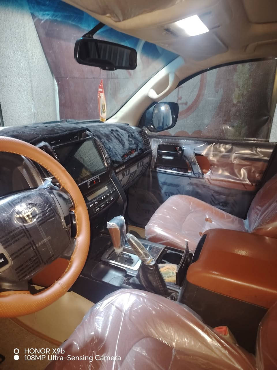 سلام عليكم لادكروز 2011ستينية رقم بغداد محرك وكير كفالة تخم تاير حدادية سيارة بسمي تحويل ثاني يوم سعر 275 الاستفسار على هذا رقم ***********
