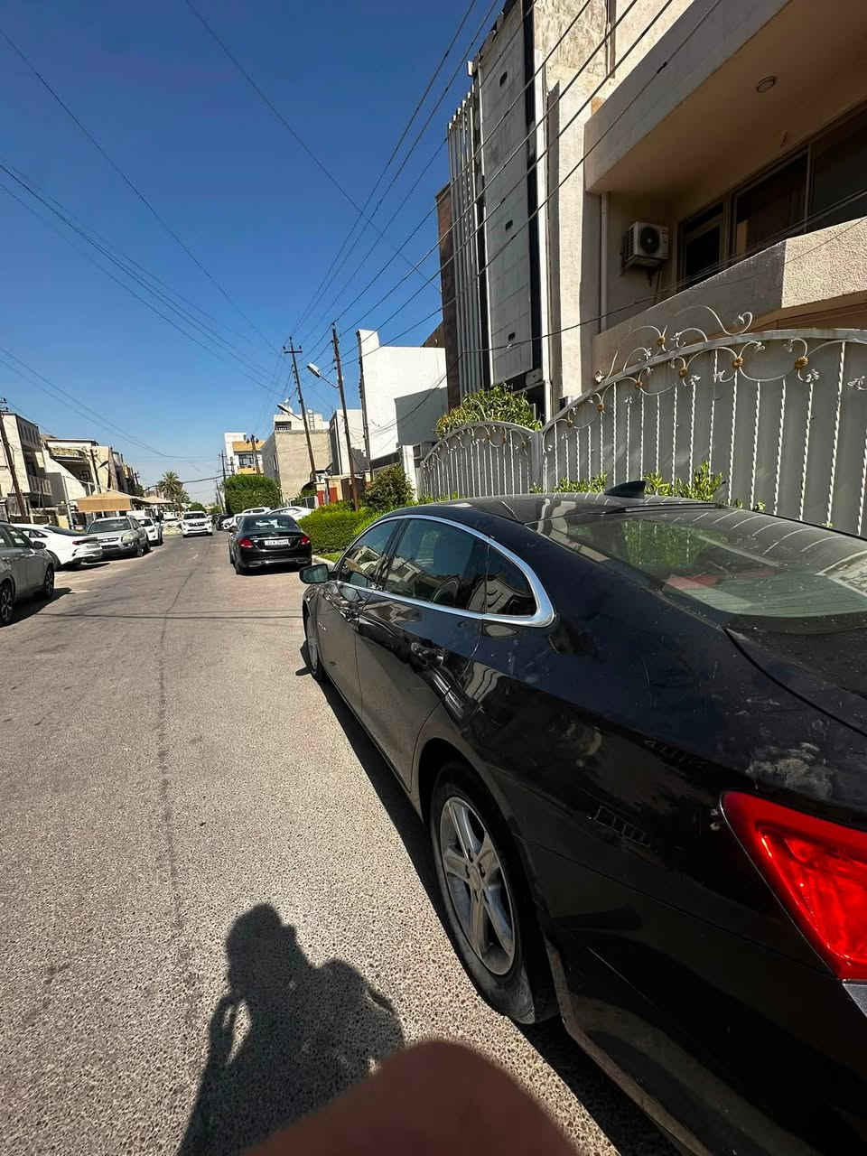 السلام عليكم خواتي ‏ماليبو موديل 22 ‏محرك1500تبربو ‏
￼ السيارة قطعة تبريد واحدة شاشة كبيرة ماشية 96 كيلو كشنات جلد تحكم ستيرن مرقم بغداد جاهز محرك كير كفالة عامة سيارة سعرها 12,000$ وبيها مجال بيع  ومراس مكان السيارة بغداد حي الجامعة رقم التواصل ***********
