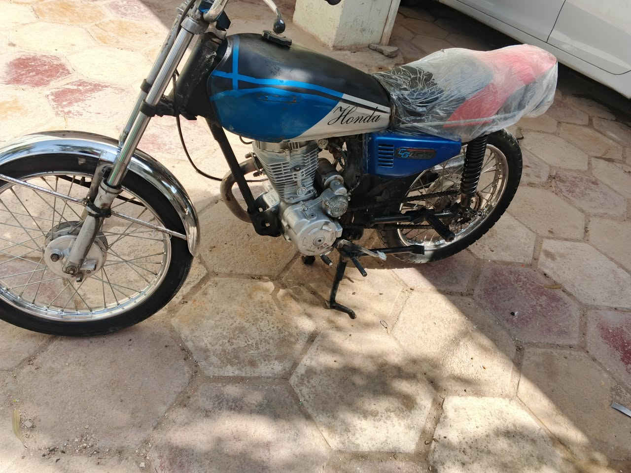 سلام عليكم دراجه للبيع  محرك بالكرتون دراجه كلك مكفول   جاهز على اخر حبايه  شراي اتصال هذا رقمي  ‏‪***********‬‏  سعر 300  بيا مجال
