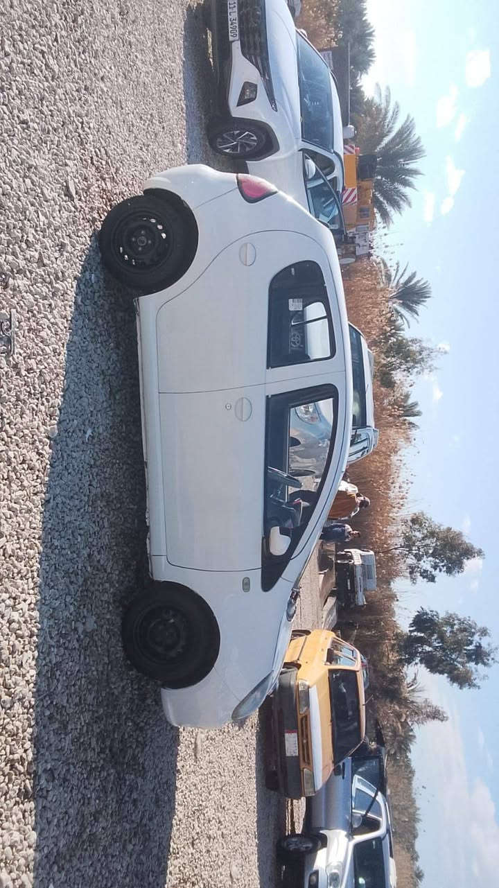 باندا 2013
رقم بغداد انكليزي
بيها هزتين مرور
كير اوتو 
بيها جاملغين صبغ وباب للجماليه فقط  
جاهزه من كلشي
مكينه
كير
حداد
تخم تاير 
تبريد 
شاشه 
كامره
ملاحظه  // مكان السياره كربلاء  والتحويل بغداد 

سعرها 52 وبها مجال للشراي 
***********
