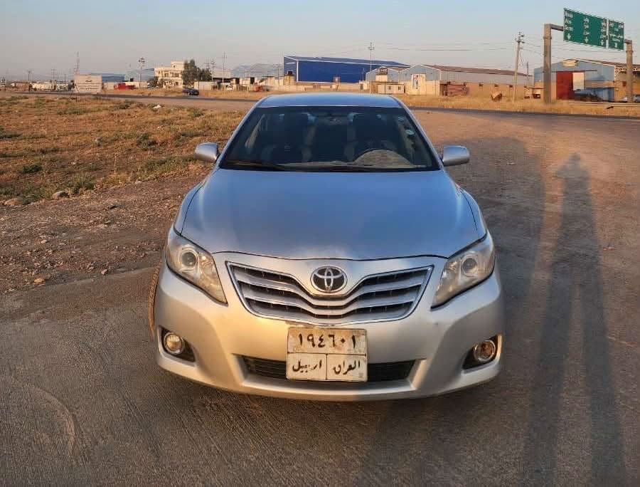 تویتا کامیری مۆدێل ٢٠٠٩سەنەوی بەسەرچیە حیزام بۆیاغە بێ داخلی
دهۆک روڤیا 
***********
