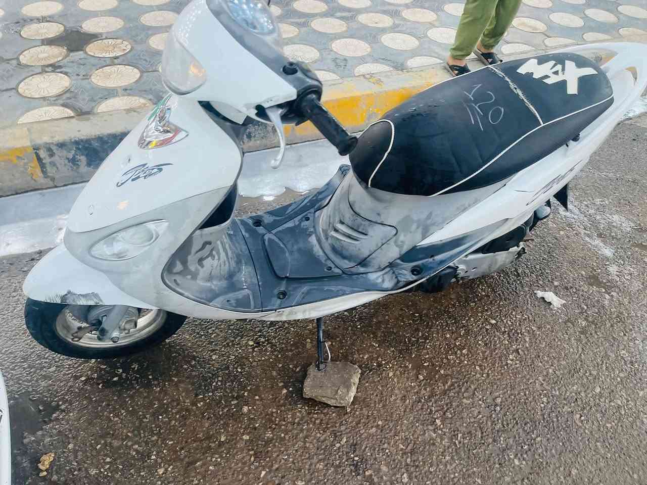 ماكس منغولي للبيع او المراوس مكينه مفتوحة دراجه شلعه ومعدل السعر 450


**إذا كنت صاحب هذا الإعلان وتريد حذفه لأي سبب، رجاءا أرسل رسالة إلى الدعم الفني**