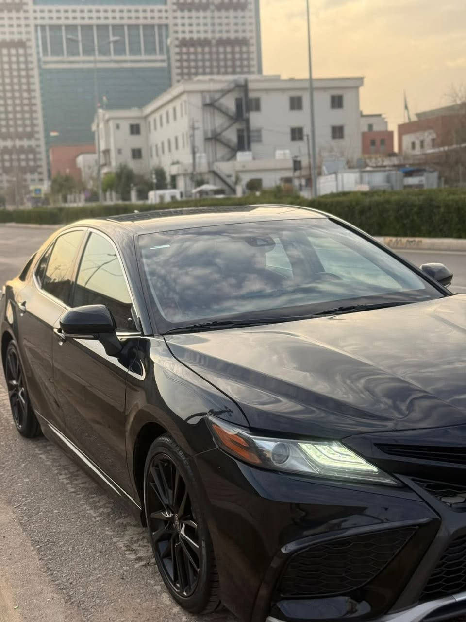 Toyota camry 2021 XSE

112هەزار کم روشتووە 
٣ مودی لێخورین (eco.sport.normal)
تەحدیل سورعە و شەغال رادار گێر لە سوکان دژە خلیسک کوشن هیتەر و کارەبای ٤ تایەی لوکی بو بەستراوە 

گێر و مەکینەی نەکراوەتەوە رۆنی مەکینەی تازەیە 
سەنەوی بە ناوی خۆمانە و نوێیە خەلەلی کارەبایی و هەموو شتی بەشەرت وەکو بۆیاخ بۆنیت بۆیاخە    

شوێن /هەولێر
ژمارەی خاوەن سەیارە 
***********
***********

بو بینینی بابەتی زیاتر فولومان بکەن ✅
#unitedautomotors #KurdistanCars #ErbilCars #CamryXSE
