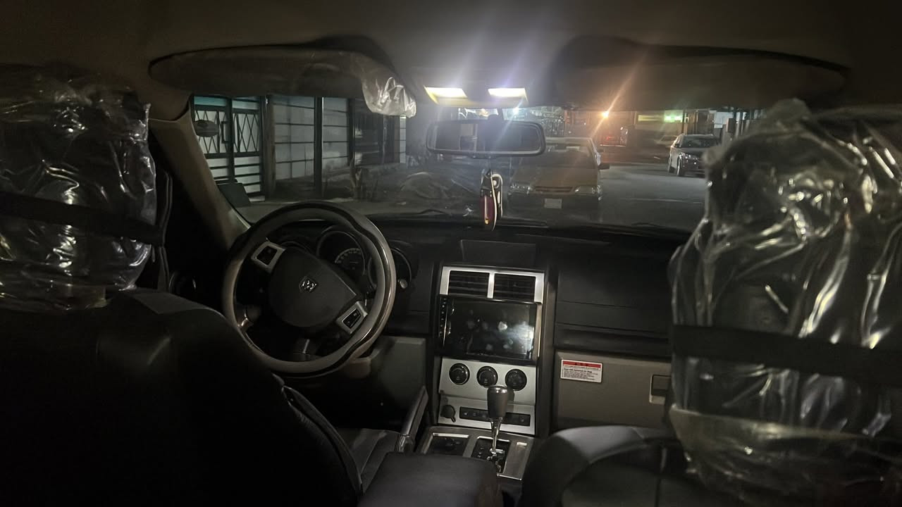 السلام عليكم دوج نترو موديل 2008 رقم إنكليزي جديد بغداد خصوصي السياره بسمي السعر ٨٣ بيهة مجال بسيط رقم الهاتف *********** مكان البلديات
