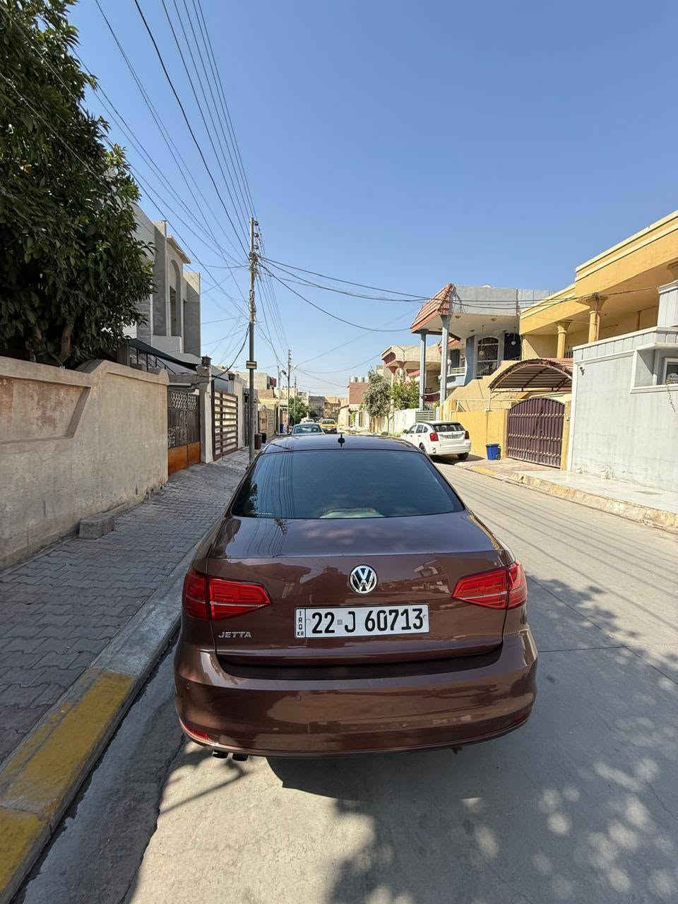 سلام عليكم جيتا للبيع موديل ٢٠١٨ خليجي ٥ سلندر كير محرك بشرط ما مفتوح ماشية كلش قليل ٧٨ الف كم بي بطاقة بانزين شرط تحويل وغرامة فول موصفات سيارة بدون اي نقص سلايت ٢ بصمة  تايرات جديد صبغ جاملغ امامي طرف سايق صبغ فقط بدون دواخل طخة خفيفة كلش  عنوان سيارة كركوك *********** سعر ١٤٠ وبي مجال قليل كركوك, العراق
