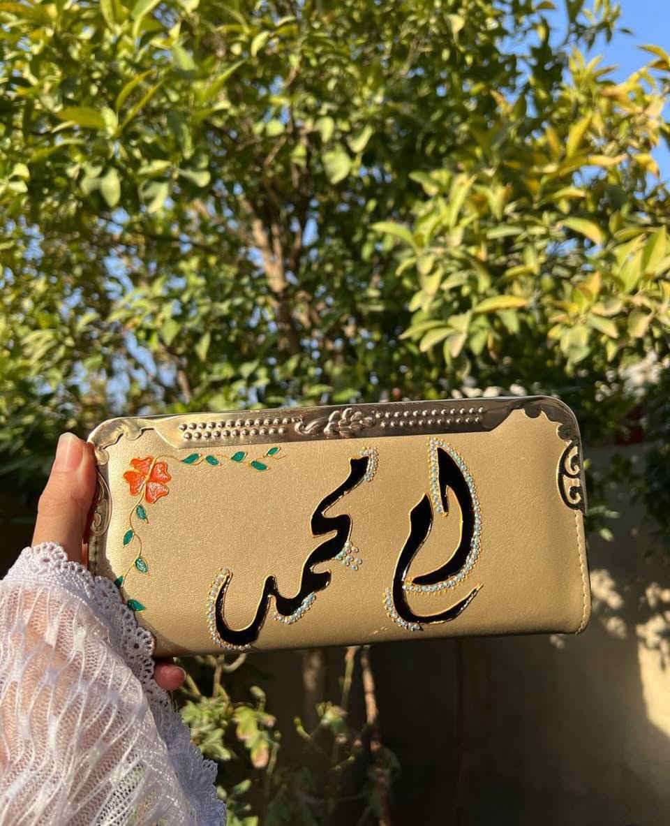 هدايا عيد الام 🤍
@إشارة 
#رسم_على_الزجاج #عيدالام #هدايا_يدوية


**إذا كنت صاحب هذا الإعلان وتريد حذفه لأي سبب، رجاءا أرسل رسالة إلى الدعم الفني**