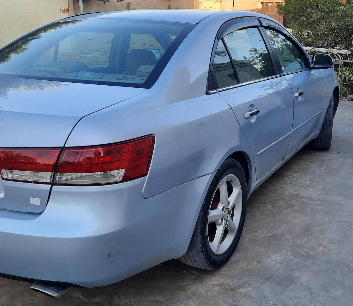 سوناتا وارد امريكي فول 6 سلندر موديل 2006 رقم بغداد دولي بأسمي شرط الهزه والسنويه  والتحويل صبغ حزام وضررهه جاملغ سايق وشرط الكير والمحرك والتبريد كلهن مكفولات وكهربائيات كلهه شغاله بس خلي بنزين وتوكل على الله وين متريد وترايك للبصره 
السعر 89  وبي مجال
مكان السياره 
تكريت 
الااتصال ***********
