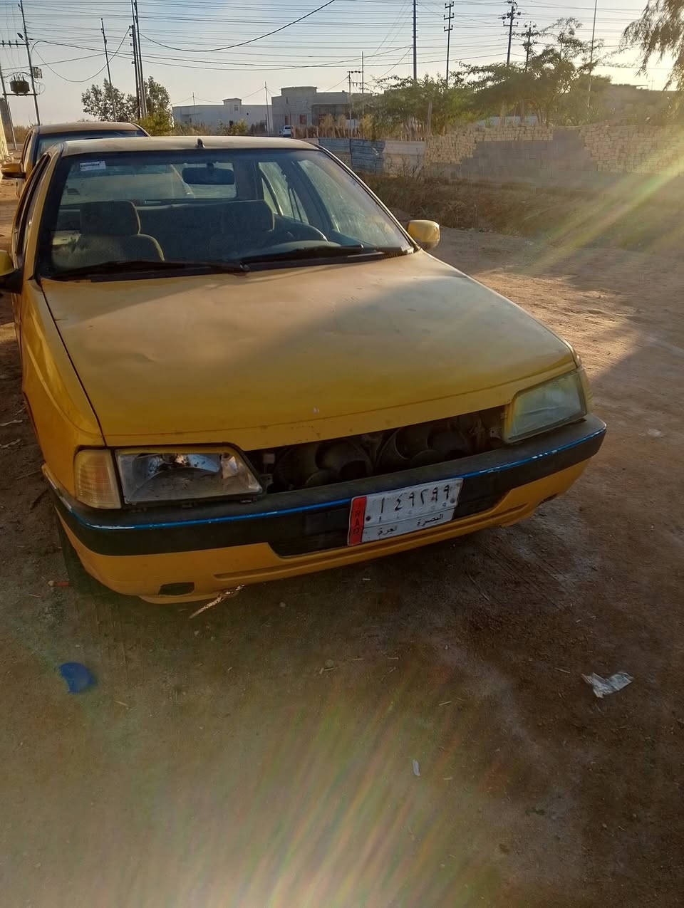 سلام وعليكم 405 مديل 2014 محرك وكير وحداد وتبريد مكفولات وتخم تأير كهربايات كله شغاله سنويه بعدها ما مخلصه راعيه موجود غرمات مصفره هيه على المشتري السعر 15 وبيه مجال قليل المكان الهارثه ***********
