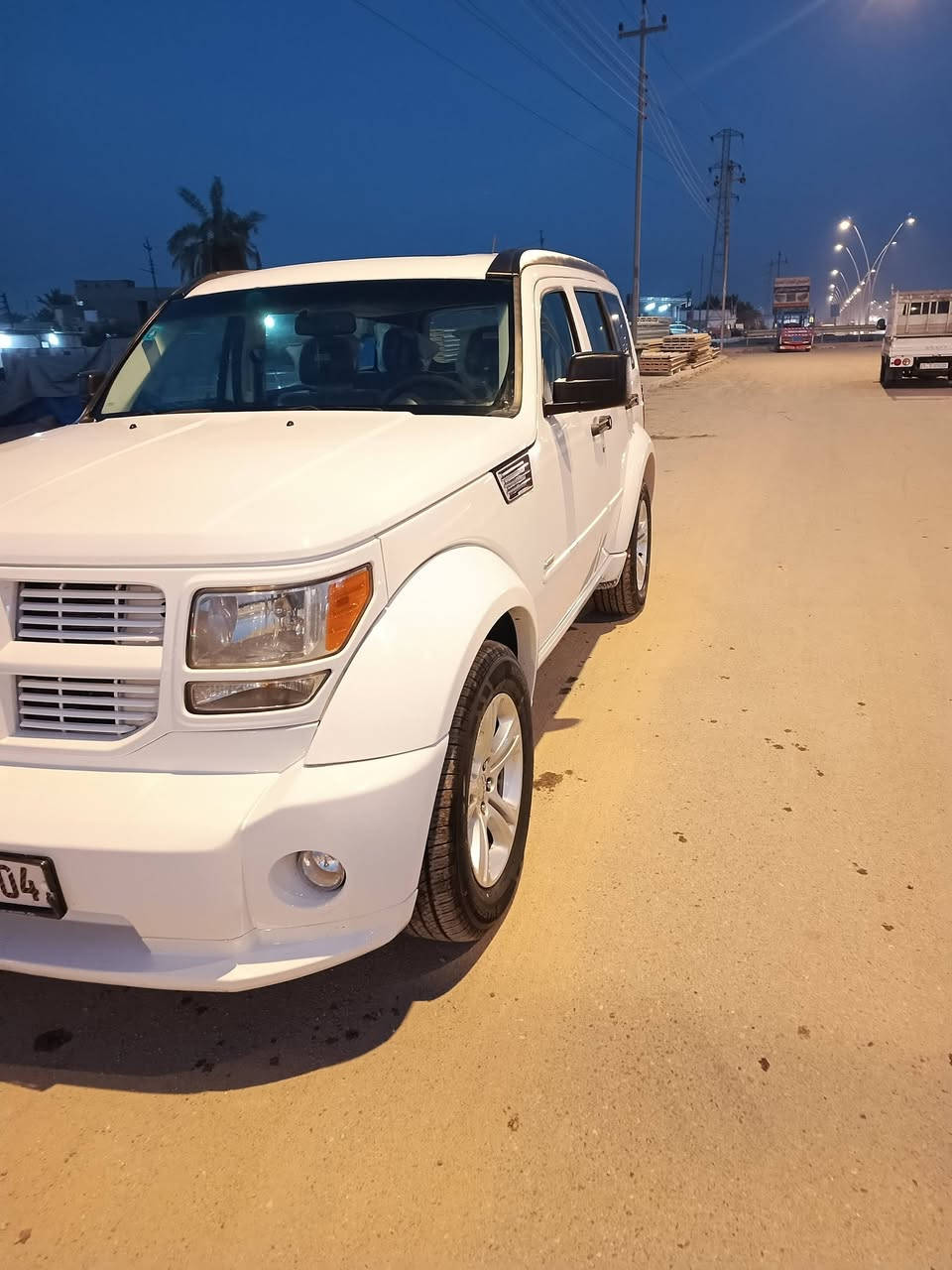 سلام عليكم دوج نيترو وارد خليجي البيع او مراوس مديل 2011  بسمي حادث سياره صندوك وبيه بنيد مفتوح والباب السدر مفتوح وسونار موجود بل منشور سياره فول مواصفات شاشه كامره فتحه 
سياره جاهزه حداديه جديده تخم تاير جديد مكينه كير جدد 
سعر 125 وبيه مجال 
مكاني البصره شط العرب الحوطه 
***********
