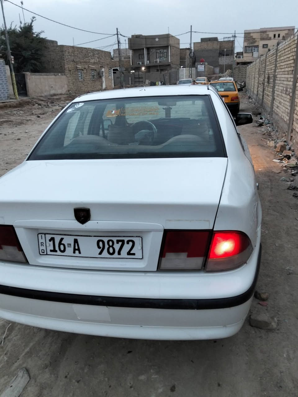 سمند خصوصي 11مشروع وطني رقم انكليزي قادسيه بأسمي سنويه نهايه 26 كير مكينه مكفولات  كشر نضيف ماعدا شخط جهه عكس السايق بيع او مراوس حسب الرغبة 
43 بيهه مجال 
***********
