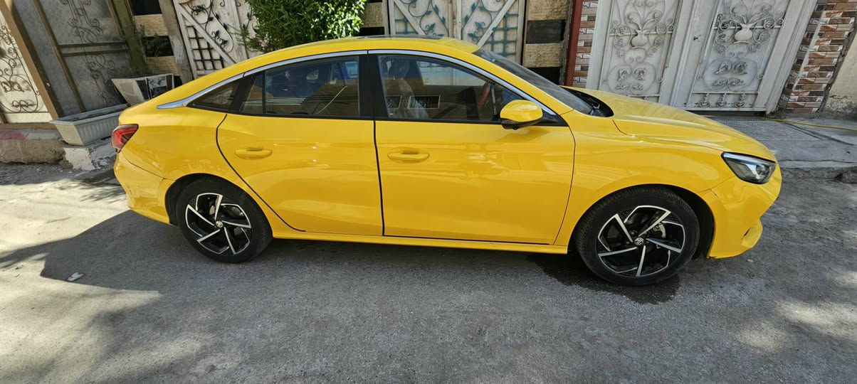 السلام عليكم 
سيارة  للبيع 
ماشيه 133،000km
MG GT 2023 1.5 تيربوا
لون اصفر رقم بغداد خصوصي مقاعد جلد احمر اسود ابيض تبريد حار بارد كير DCTدبل كليتش ابل كار بلي واندرويد اوتو
اشاير بلمري مراية شفط وباقي تفاصيل من تشوفها 

للبيع ب 16 مليون وبيها مجال
تواصل واتساب رقم 
***********
