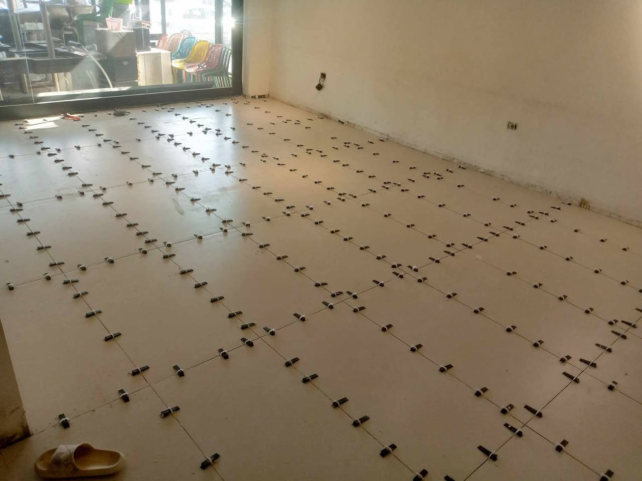 خلفات سيراميك بورسلين وكاشي جدران وارضيه مصريين ببغداد شغل درجه اولي ع الليز اسعار مناسبه ونلتزم بالمواعيد ‏‪0776 295 3064‬‏
