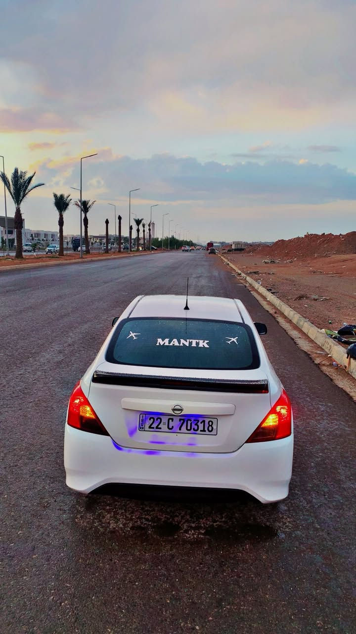 نيسان لاكشمي باي 2021  3 بارچه ي بوياغه جه مپه كي پشتي هه يه  پيشي كه پسه    به س ماشاء الله ي ده ويت له جواني 
سحري 106 وه ره قه وو مجال. له هه وليرم
0750 241 05 65
  ره قه مو. سه نه وي نوييه
