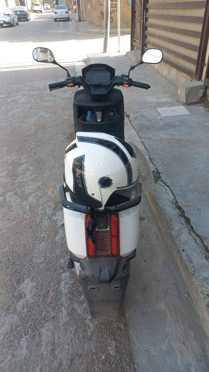 دراجة كهربائية للبيع موجودة بلاعلام للبيع المستعجل للتواصل واتساب ***********
