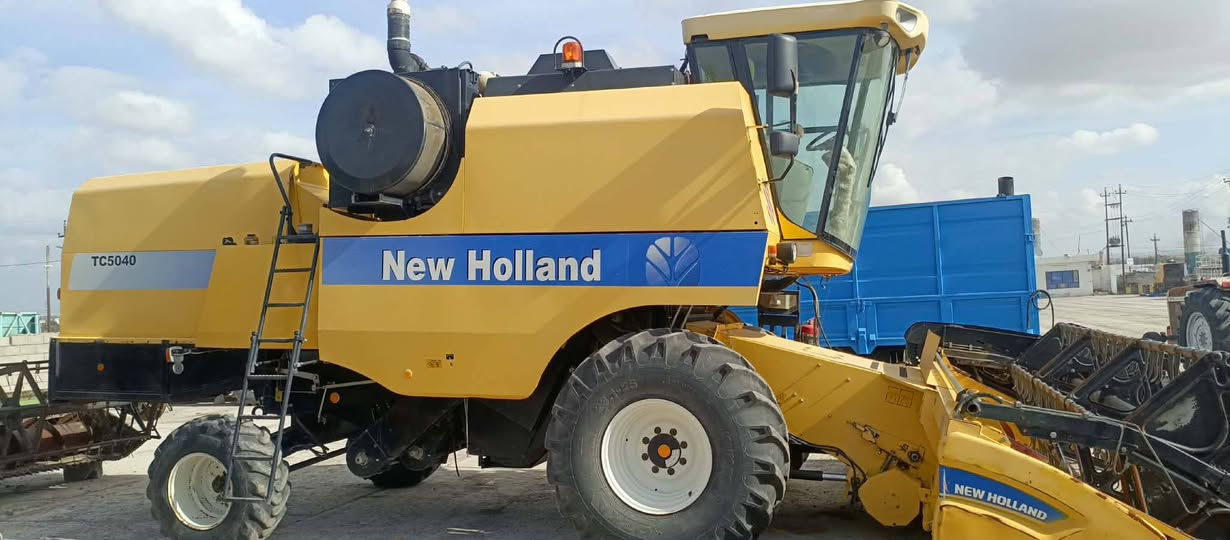 حاصده للبيع موديل 14 رقم انبار تصل ***********
