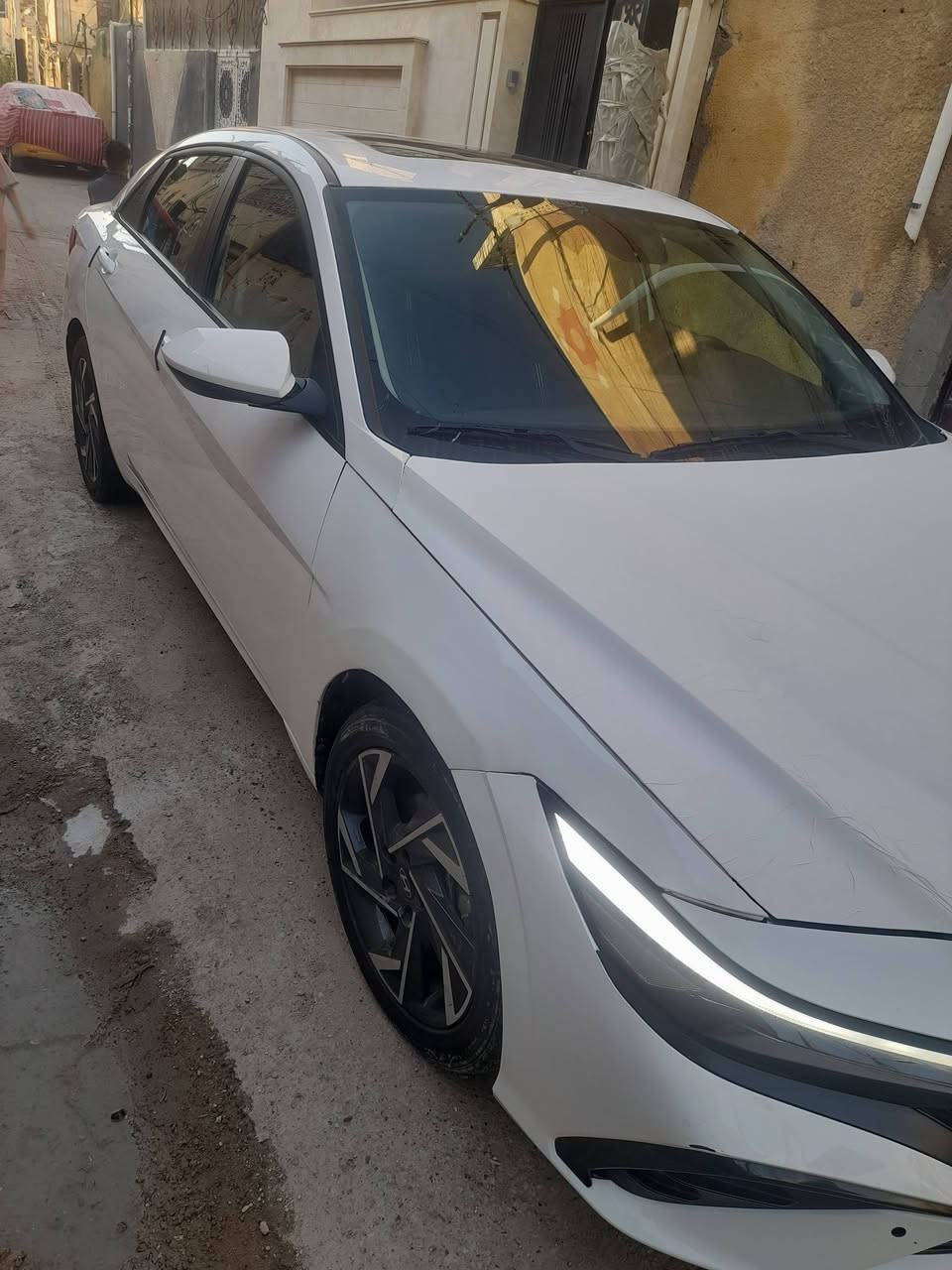 متاح موديل..  25 ..وارد امريكي محرك 2000 دخول جديد رقم منفيس 
كامل مواصفات فتحة تحكمات بصمة تشغيل 🔛 عن بعد 
هواي بيهه مواصفات معروفة… السعر 160… 
***********
