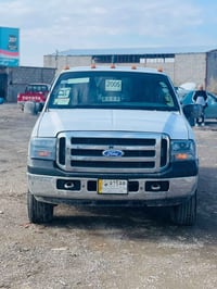 موديل ٢٠٠٥ • ٨ سلندر • شاشة بلوتوث