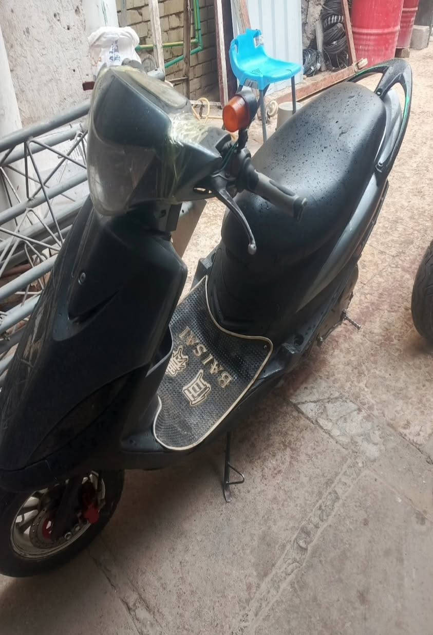 ماكس عدله للبيع فول نضافة عداد الكتروني 
صالنصة FM 
فقط سلف مو شغال ما ادري شبي كلهة شغالة 
مكاني كربلاء حي العسكري السعر 400 بيهة مجال بسيط  رقمي *********** امراوس بكير حسب القناعة
