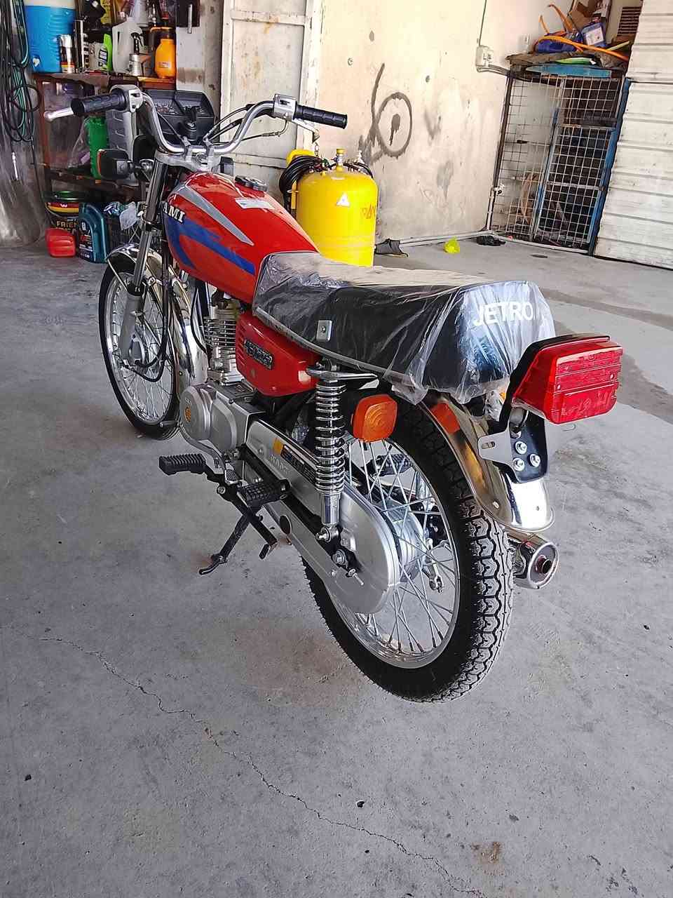 درجه  موديل 25 بعده بجيس جديده وحلو البيع مكاني العمره البرمانه سعره 120وبيه مجال 0771668667بي وتساب


**إذا كنت صاحب هذا الإعلان وتريد حذفه لأي سبب، رجاءا أرسل رسالة إلى الدعم الفني**