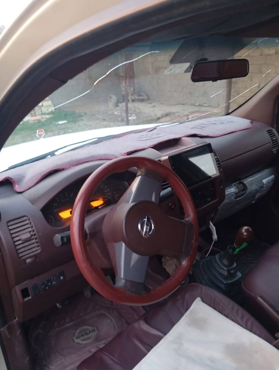 السلام عليكم 
نيفارا 2008 رقم سلمانيه محرك
 خير من الله بيه صبغ باب وراء السائق وشويه بل تكمه الخلفيه من جوه العنوان ديالى المقدادية قرية ابوخربيش تليفون 
السعر 90 بيه مجال
***********
