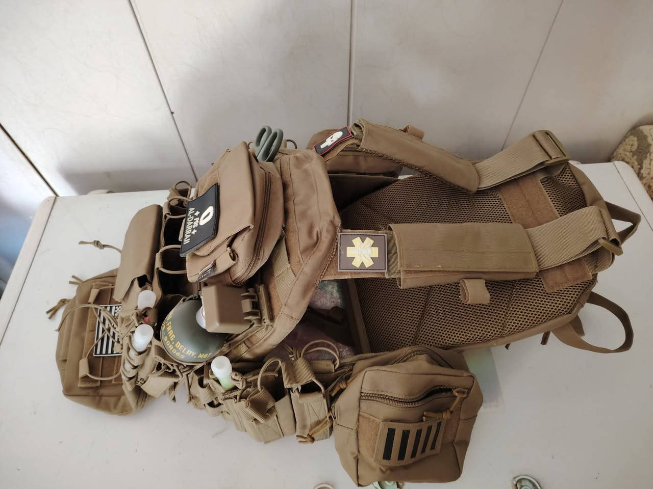 سلام عليكم  للبيع درع كامل هوة والكماليات  جديد ومامستخدمم ابددد شرط النضافة
واكو نطاق هم جديد ماستخدم 
بسطال مريح طبي قياس 44 جديد استخدام قليل
ويوجد بدلة سوداء غير مستخدمة
***********
